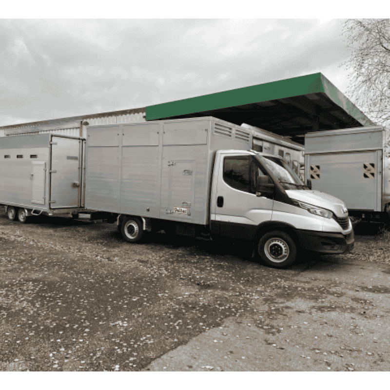 Anhängerzug Viehaufbau1