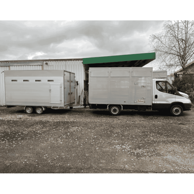 Anhängerzug Viehaufbau2