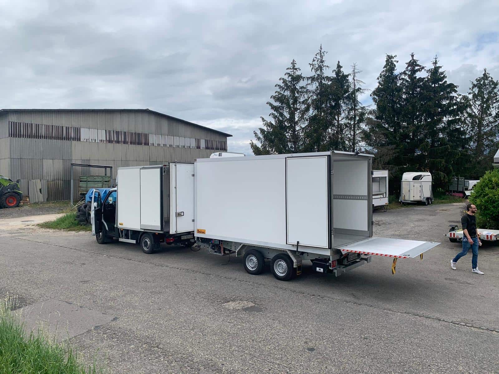 Anhängerzug Tiefkühltransport 3,5+3,5to (10)