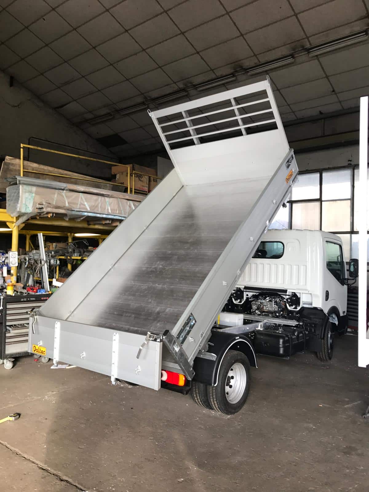 Dreiseitenkipper Aufbau Vollaluminium (3)