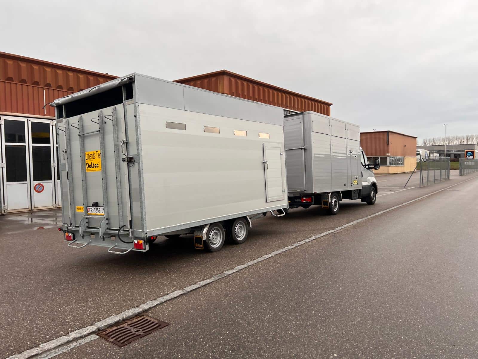 Grossviehtransport Anhängerzug 3.5+3.5 to (6)