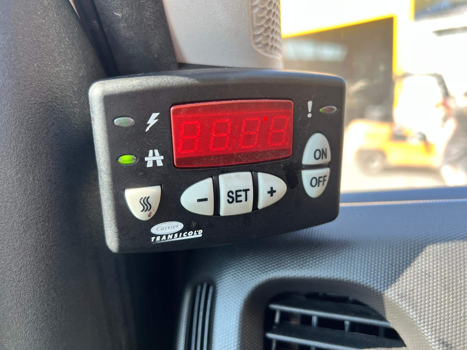 Iveco 35S14 G Kühlfahrzeug (1)