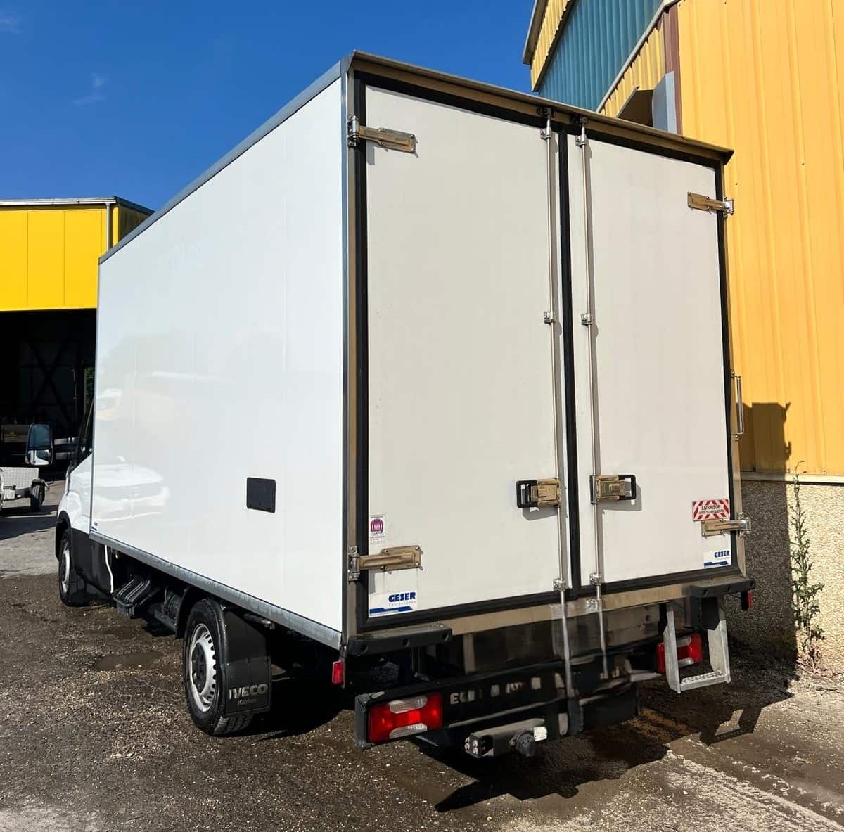 Iveco 35S14 G Kühlfahrzeug (4)