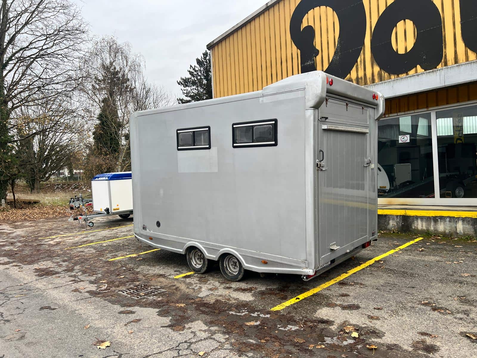 Pferdetransportanhänger Stelnsberger mit Wohnabteil (14)