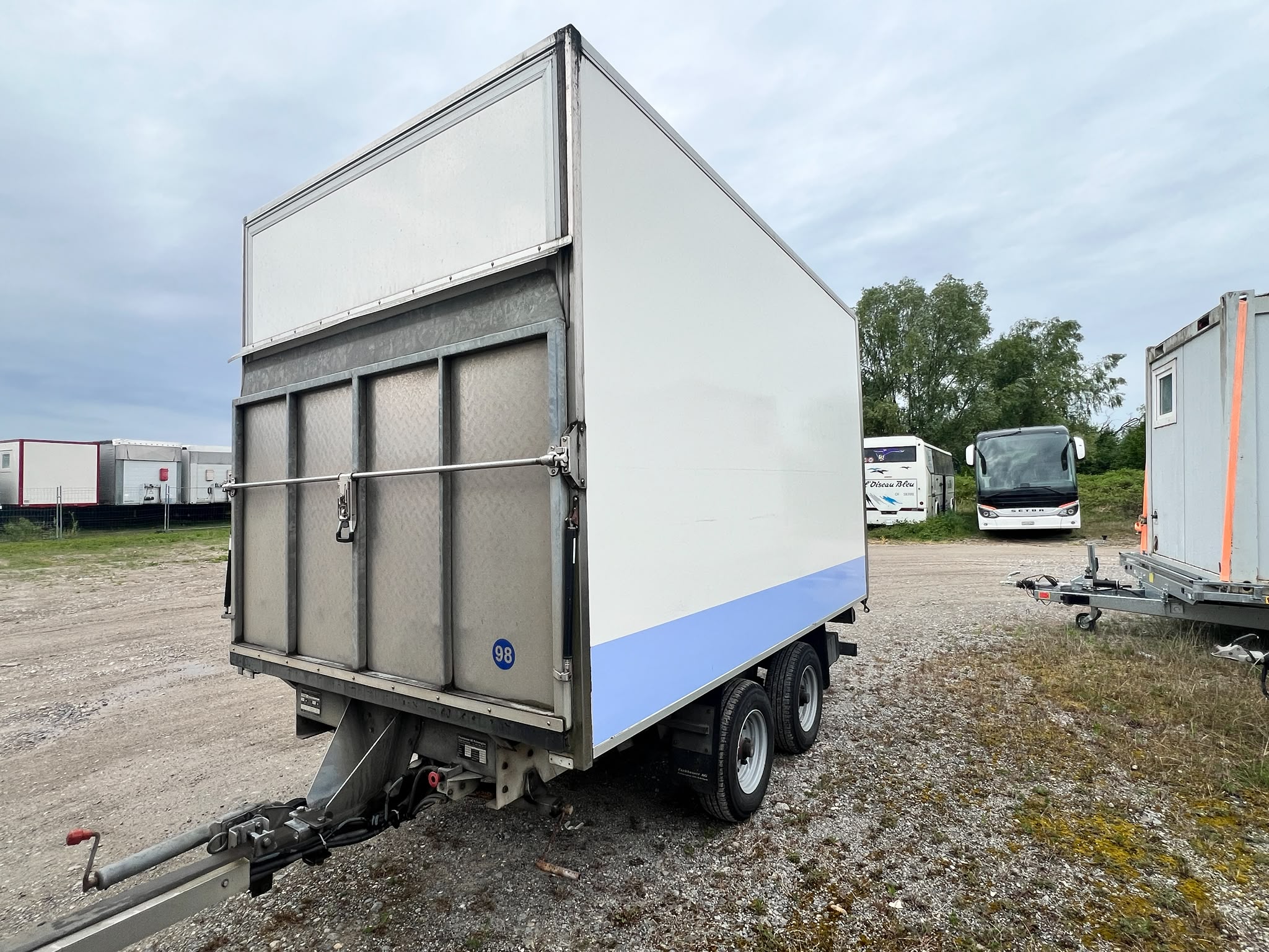 Mercedes Benz 316 BT weiss blau (14)